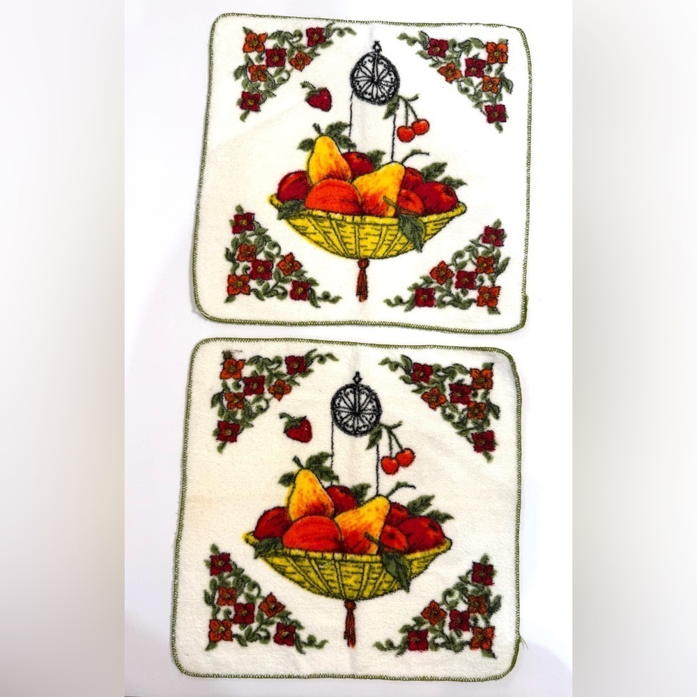 Set of 2 Vintage Fashion Manor Cotton Fruit Basket Wash Clothes-Like New